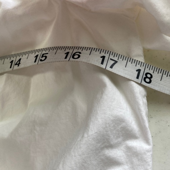 beachlunchlounge Off the Shoulders  Blouse with Red Embroidery - Picture 8 of 9